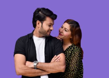 Download Mega Bundle 5,000+ awesome stock photos with commercial license With 16 categories | Perfect for websites, ads and marketing campaigns in South Asian countries. Get access at 50% discount on www.fotos.pk
